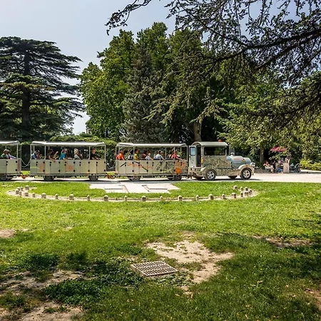 Les Avignon - La Laune 3*