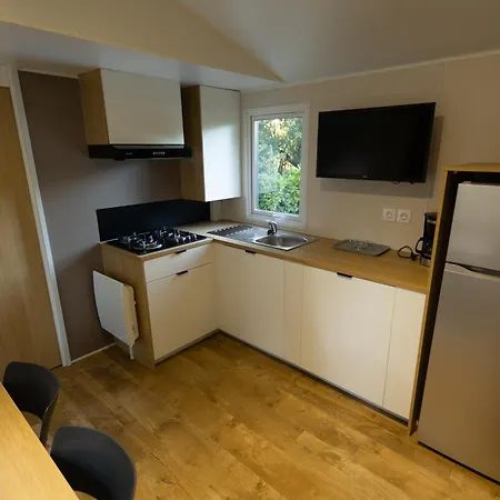 Les Avignon - La Laune Кемпинг 3*